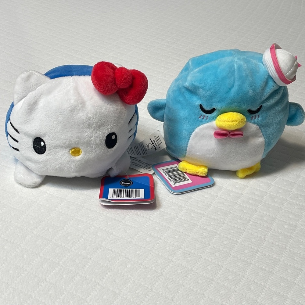 Tee Turtle Reversible Hello Kitty Tuxedo Sam Plushies‎ Lot of 2